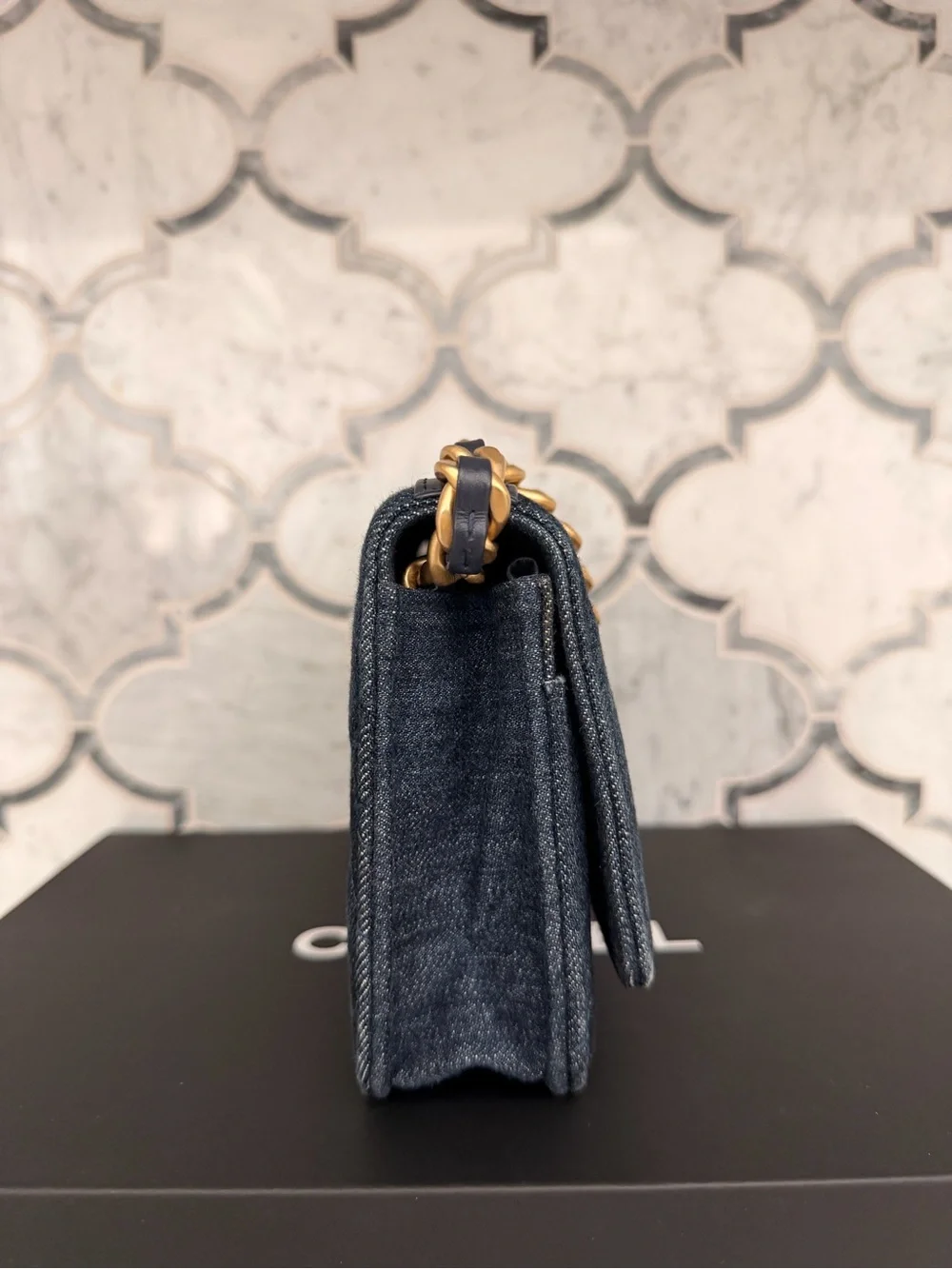 CHANEL 19 Denim Wallet on Chain